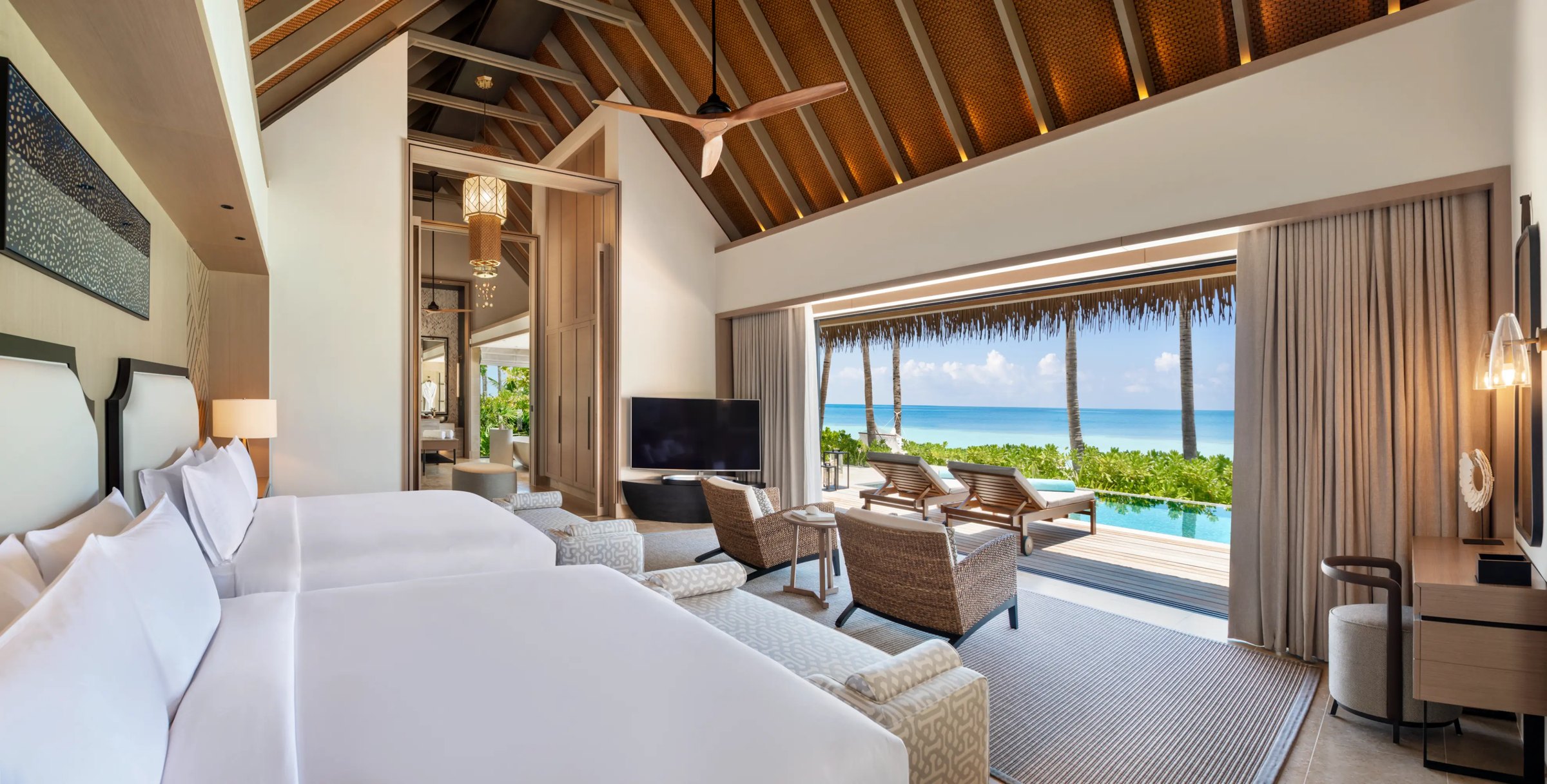 Two Queen Bedded Grand Beach Villa with Pool